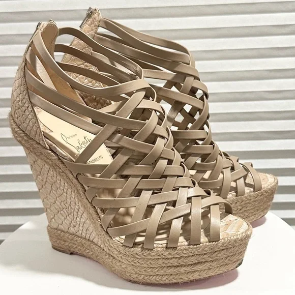 🌺CHRISTIAN LOUBOUTIN🌺 Tramontagne Red Sole Wedge
Sandal Beige Size:38 - Picture 5 of 14